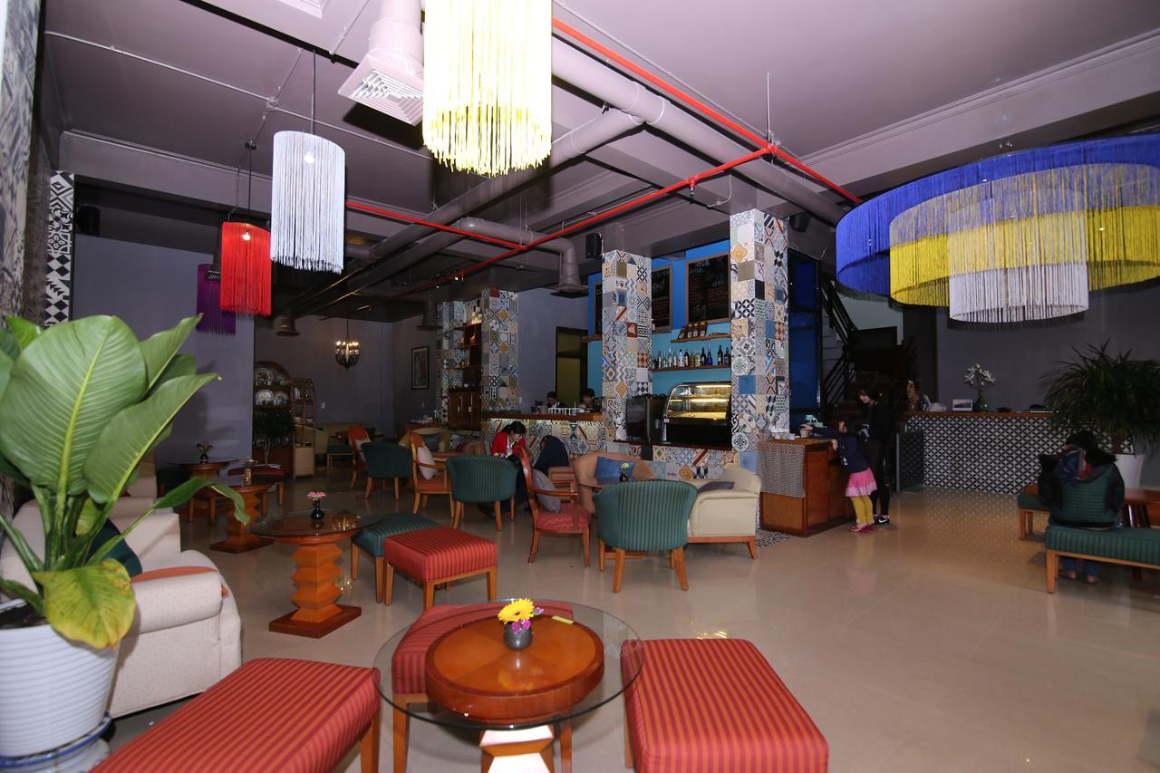 Geminai Hotel&Café Dong Hoi Exterior foto